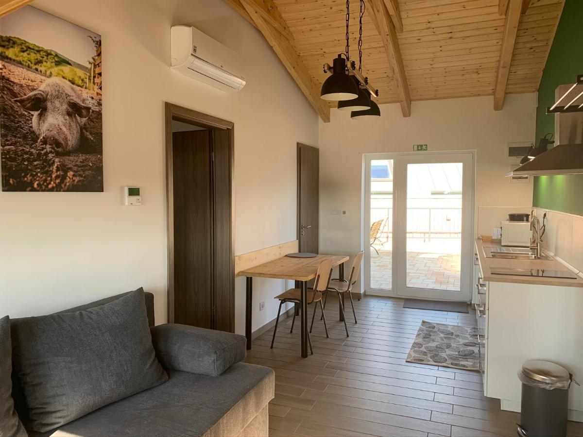 Oeregtoelgy Apartman Szár Exterior foto